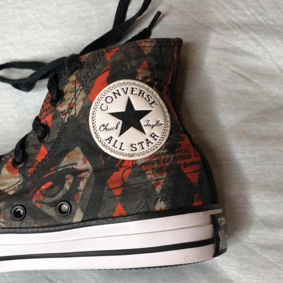 Harley Quinn DC x Converse Chuck Taylor size 7 Women’s - Picture 6 of 17